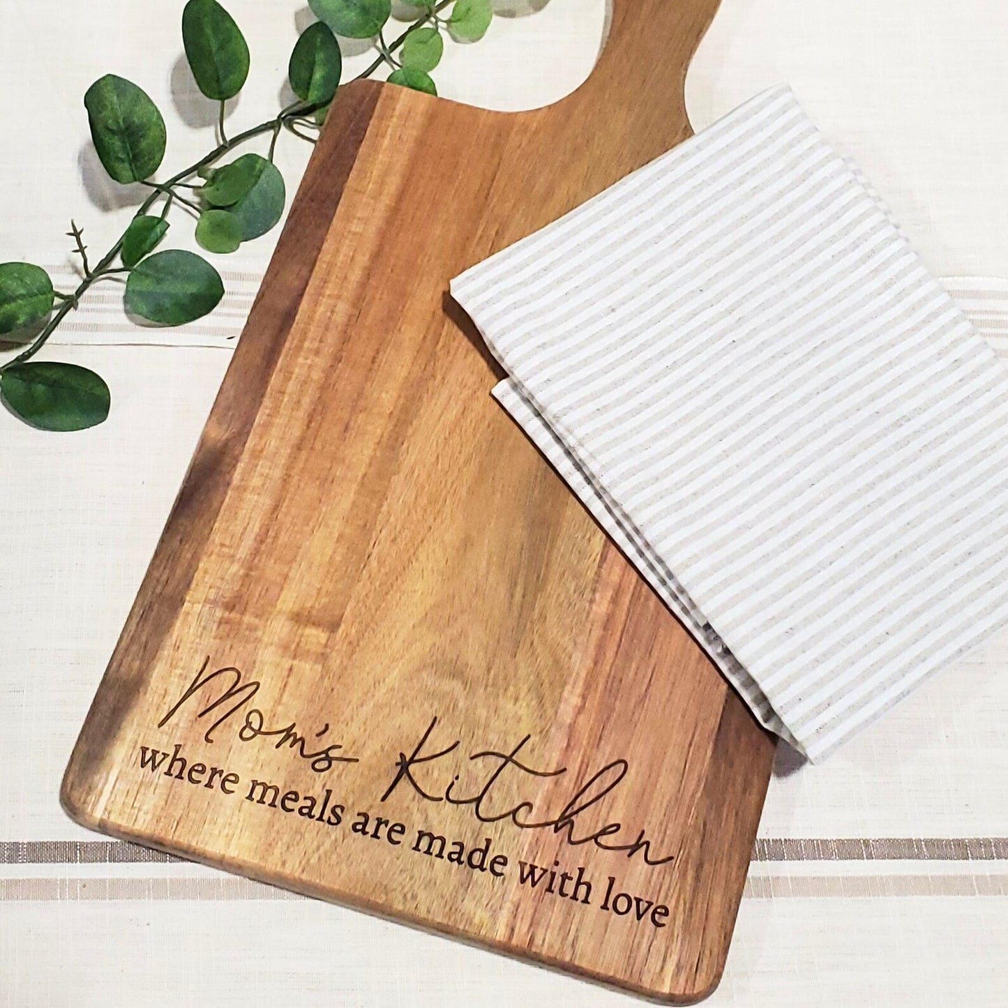 Mom's Kitchen engraved Acacia Wood Charcuterie Cutting Board Gift Idea